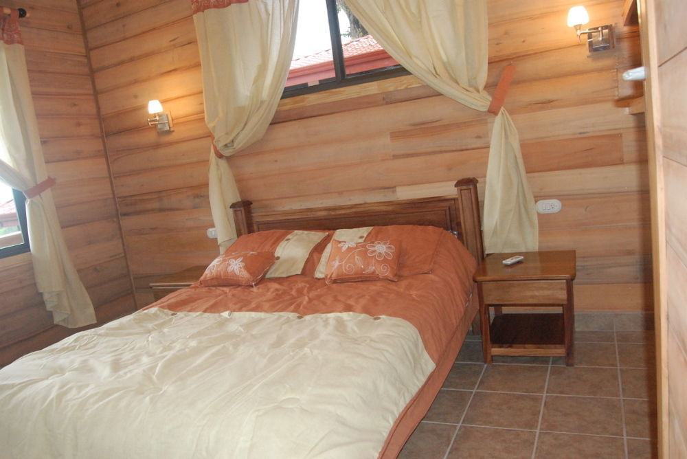 Отель Many'S House Ballena Экстерьер фото